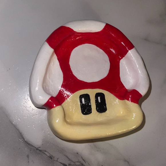 Ceramic Mario Mushroom Ashtray🍄 - Picture 1 of 3
